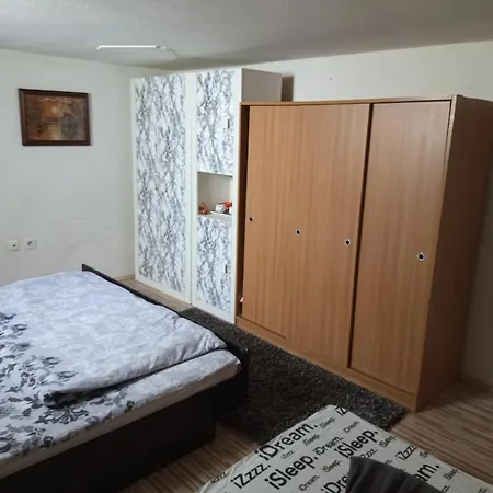 Emma * Visoko